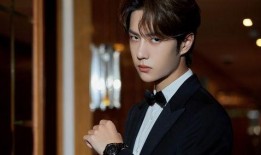 王一博最新爆料新闻,揭秘明星背后的真实生活