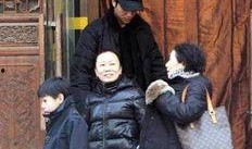 新闻爆料母亲儿子,一场感人至深的亲情故事