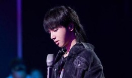 华晨宇被爆料秃头视频,歌手形象突变引热议